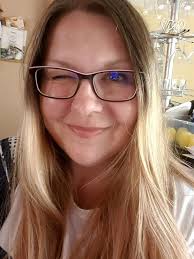 How to cut CURTAIN BANGS!!*Amazingly Simple*