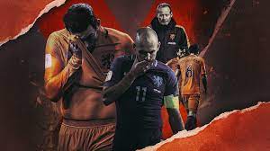 Het geld dat robin van persie verdient nederlands elftal de toppers in de top 3 staat 1.robin van persie 2.patric kluifert 3.klaas jan huntelaar de bondscoach de bons coach is guus hidink 1. Totale Mislukking Wk Drama Oranje En De Teloorgang Van Het Nederlandse Voetbal