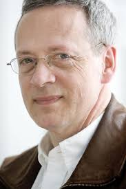 Bogformand vil rydde op efter ballade i råds-komité