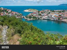 Müze tek katlıdır ve ikisi arkeolojik, ikisi etnografik olmak üzere dört teşhir salonu vardır. Amasra Bartin Image Photo Free Trial Bigstock