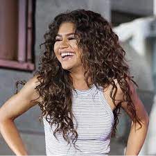 Twitter Zendaya Hair Curly Hair Styles Long Hair Styles