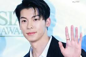 Tang lễ Lee Sun Kyun (diễn viên Ký Sinh Trùng): Hứa Quang Hán cùng dàn sao  Hàn đến tiễn đưa, nội dung di chúc được hé lộ