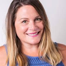 Women Rising Volume 3: Real Women, Real Stories, Real Courage (Woman  Rising): Adams, Chantelle, Gaetz, Lisa Alentejano, Mukherjee, Dimple,  Ottman, Mary, Sparks, Jennifer, Cooper, Michelle, Kobuke, Jo Ann, Ware,  Flora, Madras, Sarah,