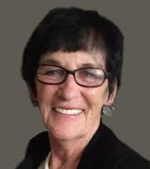 Leanne Donovan's Instagram, Twitter & Facebook