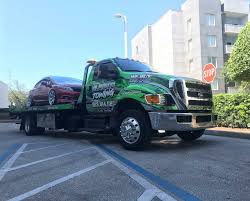 There are a few things you can use such as a tow rope, chain or even a car dolly. Tampa Towing Services Fast Quote Tow Truck In Brandon Florida Free Quote No Wait Time