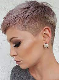 Coupes De Cheveux Courts Qui Ressemblent Beaucoup Sans Brushing Coupe De Cheveux Courte Cheveux Tres Courts Cheveux Courts