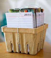 Take a ruler and measure out a card between 3 1/2 and 4 1/4 inches high and between 5 and 6 inches long. How To Make Vintage Postcard Calendar Diy Crafts Handimania