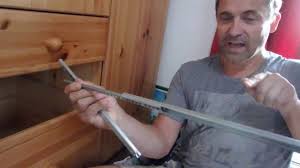 Mit einer breiten palette an rollenführungen deckt grass einen großen teil der klassischen möbelbauweise ab. Schublade Reparieren Schubladenauszug Rollenauszug Rollenschiene Rollenfuhrung Tauschen Einbauen Youtube