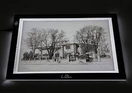 Best Tracing Light Pad Light Box For Artists Drawing And Sketching
