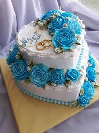 Pin De Kavya G Em Anniversary Cake Bolos De Casamento Com Coracoes Bolo De Casamento Diferente Bolo Noivado