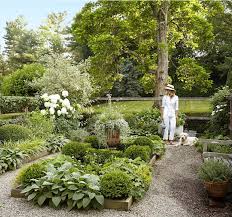 A Charming Connecticut Farmhouse Designed By Timothy Whealon Landscape Design Garden View Farmhouse Garden