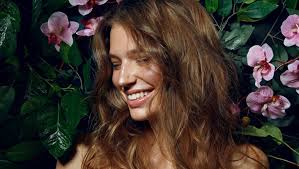 Heatwave Heroes: Beauty Essentials We Need for the Holidays & Beyond