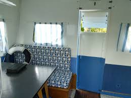 Rassemblement annuel forum rapido inscriptions uniquement via le forum: Deplier Sa Caravane Pliqante Rapido Cara La Belle Bleue