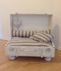 Ein Alter Koffer Als Hundebett Meine Werke Als Alter Ein Hundebett Koffer Meine Werke Suitcase Dog Bed Dog Bed Diy Dog Bed