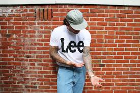 Dat maakte het stel maandag bekend via instagram. In De Kleerkast Van Kraantje Pappie Elle Be