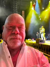 Cody Taylor karaoke at The LONGHORN BAR