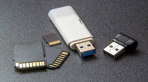 Sim cards make it possible to transfer information from one cell phone to anoth. The Difference Between A Memory Card And A Flash Drive