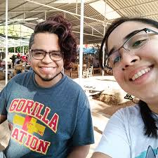 Esta tarde nos tomamos las calles de Santa Tecla para Suzukiar 😆🎻 Tenía  mucho tiempo de no ver a muchos de mis colegas profesores Suzuki fue muy  grato y me recordó a