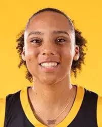 Mary Buggs's Instagram, Twitter & Facebook