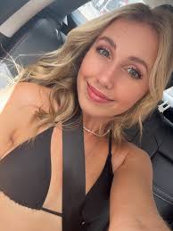 Lara D.