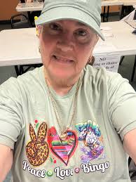 Hi all! I just wanted to introduce myself and share a photo I really love.  Robin Williams in a pink t-shirt. Miss this very funny man.