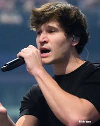 Der DFB hat das neue Heim-Trikot vorgestellt. Kommt es euch auch bekannt  vor?