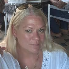 Afternoon! Favorite place to buy medical scrubs? Thank you!