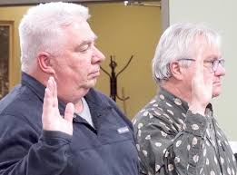 Hogge, Grimm sworn in as Park Board commissioners; Quincy Art Center may  become local landmark