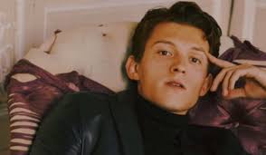 Tags #tom holland #photoshoot #gq #2019. Thread By Quackzonqueen Tom Holland Gq Photoshoot Split In Fours A Thread