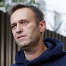 Российского оппозиционера алексея навального 17 января задержали в аэропорту рассказываем, что происходит, почему навальный вернулся в москву, в чем его обвиняют и. Navalnyj Vpal V Komu Politika Rossiya Lenta Ru
