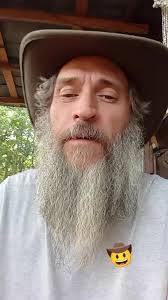 she don't love you#Eric Paisley#oldsoul #duet #😁🤠🌞 #haveblessedday...