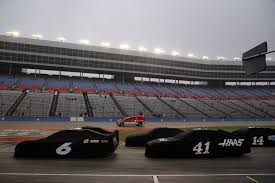 The starting lineup for sunday's o'reilly auto parts 500 nascar cup series race at texas motor speedway (3 p.m. Nascar Playoff Race Today At Texas Weather Postpones Race Charlotte Observer
