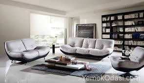 Bu sayede en gizli köşeleri bile temizleyebilir ve hatta çamaşır makinesinde maksimum 30 derecelik bir sıcaklıkta deri kılıfı kolayca yıkayabilirsiniz. Beyaz Suni Deri Koltuk Nasil Temizlenir Yemek Odasi