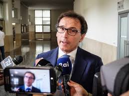 Il parlamentare francesco boccia, del partito democratico, contesta chi protesta per gli stipendi del parlamentari e smentisce eventuali vitalizi. Francesco Boccia Eta Altezza Peso Ex Compagna Moglie Figli Tuttivip