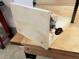 Ragged, uneven grass that quickly turns brown is a sure sign that the mower blade is tugging and tearing at the grass rather than cutting it. How To Make A Band Saw Blade Sharpening Jig Ibuildit Ca
