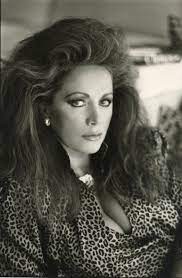Jackie was the older sister of bill collins but younger than her sister joan collins who became an actress. Jackie Collins Jackie Collins Big Hair Retro Hairstyles