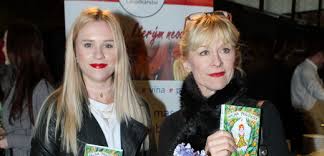 Se svými kamarádkami si totiž nyní užívá dovolenou ve spojených arabských emirátech, konkrétně v dubaji. Tyden Cz Mariana Pracharova Sport Je Otrava