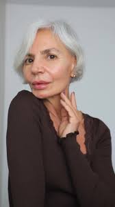 26 Short Hairstyles for Women Over 50 That Are So Timeless