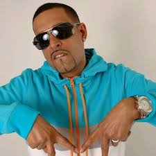 Sonny Brown (@sonnybrownmusic)