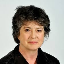 Lynne Berry's Instagram, Twitter & Facebook