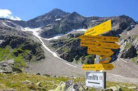 R ead all of our latest articles on mayrhofen and the austrian alps, including expert advice, news and features. Sommer Wandern In Mayerhofen Hotel Brucke Zillertal