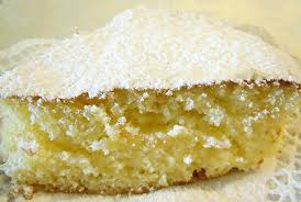 Provate dunque con questa ricetta di torta al limone vegan: La Torta 7 Vasetti Al Limone Senza Burro Cosi Morbida Che Si Scioglie In Bocca