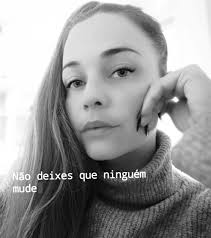 Página Oficial-Laura Galvão