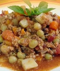 Picadillo Es Una Comida Tipica De San Luis Potosi Con Carne De Res O De Cerdo En Salsa De Mexican Food Recipes Authentic Picadillo Recipe Mexican Food Recipes