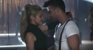 Shakira Dances To Sexy Bachata In Deja Vu Music Video Watch The Premiere Directlyrics shakira prikazka koyato se povtarya samo edno dezha vu. shakira dances to sexy bachata in deja