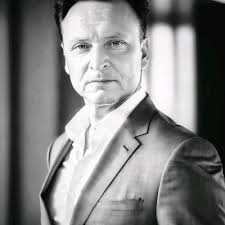 How to Develop a Successful IT Strategy for a Large Organization