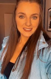 Lilia Dillon's Instagram, Twitter & Facebook