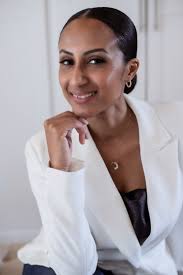 This week, we joined the International Migrants Day Symposium hosted by  Chulalongkorn University and partners in Bangkok. As part of the programme,  UN Women organized a panel discussion and a creative storytelling