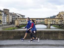 Il nuovo decreto covid firmato dal governo draghi introduce il pass verde (chiamato anche certificato verde o pass vaccinale) per spostarsi tra le regioni rosse e arancioni in italia. Spostamenti Tra Regioni Pass Verde Covid Anche Per Bambini Faq Nuovo Decreto Corriere It