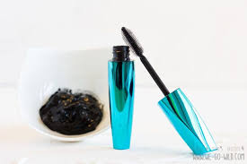 Mascara Selber Machen In Nur 5 Minuten We Go Wild Wimperntusche Mascara Kosmetik Selber Machen Rezepte